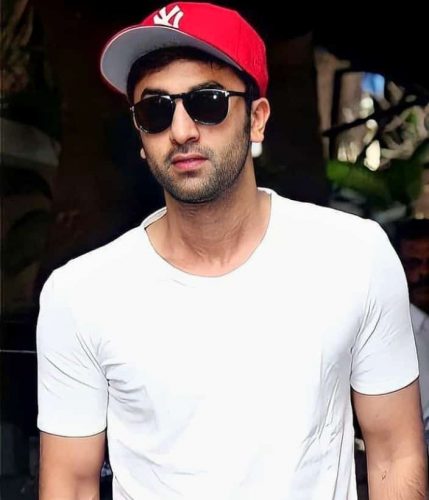 Ranbir Kapoor Net Worth, Age, Family, Girlfriend, Biography, and More