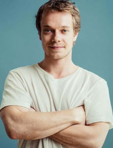 Alfie Allen Net Worth, Age, Family, Girlfriend, Biography, and More