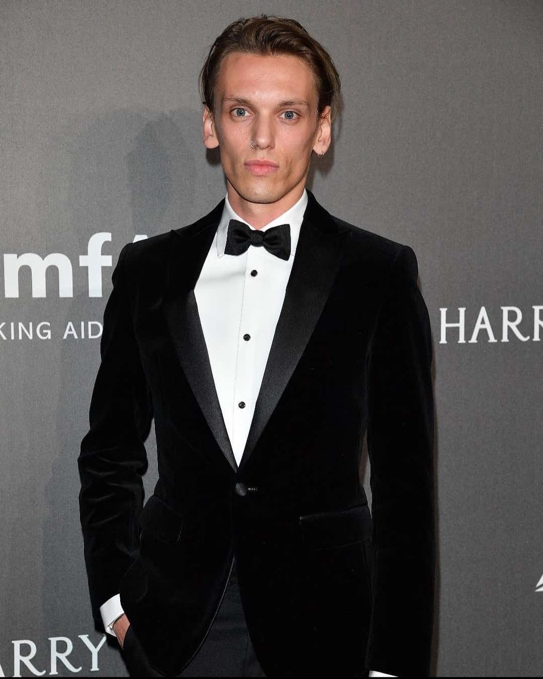 Jamie Campbell Bower Net Worth, Age, Family, Girlfriend, Biography, and More