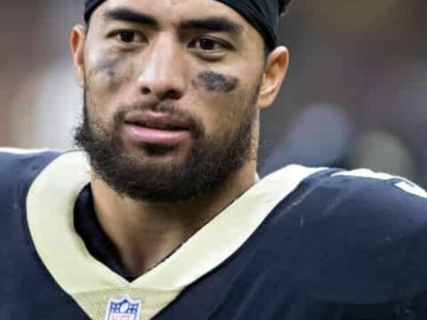 Manti Te'o Net Worth, Age, Family, Girlfriend, Biography, and More
